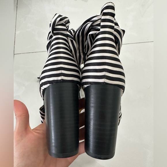 RAYE Maggie Heel in Black Stripe - Picture 5 of 7